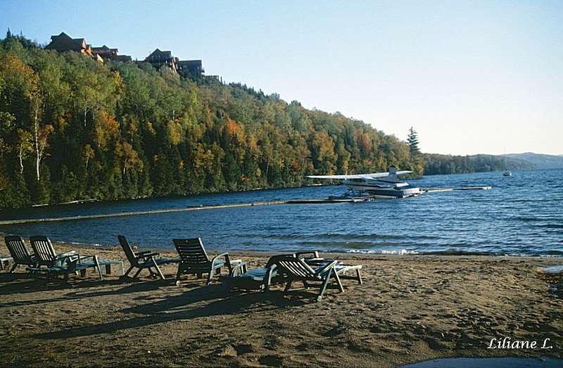 la plage de l'hôtel la Sacacomie et notre hydravion